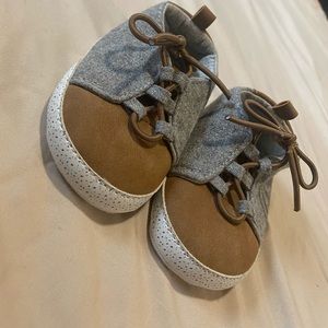Goldbug shoe